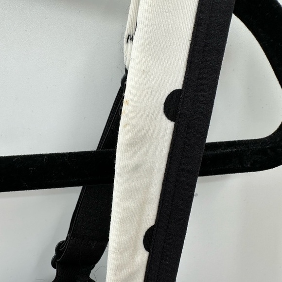 CAIQUE white, black polka dot woman's bra. 48D - Picture 5 of 8